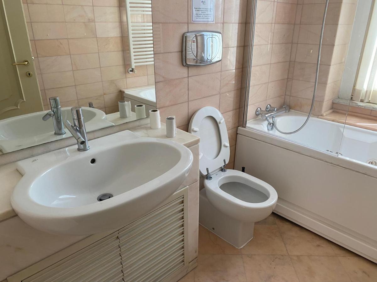 Rome Accomodation Eksteriør billede